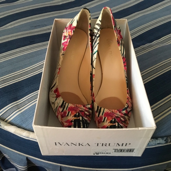 Ivanka Trump heels - Picture 4 of 4